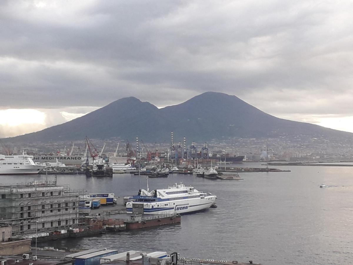 Апартаменты Molo 33 Napoli Экстерьер фото